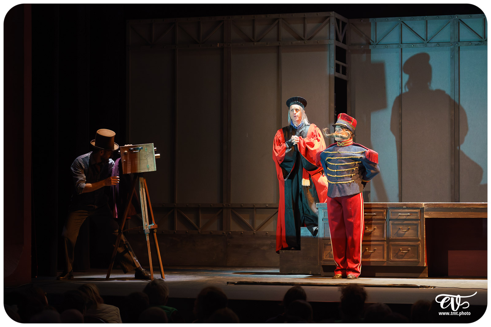 LES TÉMÉRAIRES (LE GRENIER DE BABOUCHKA)